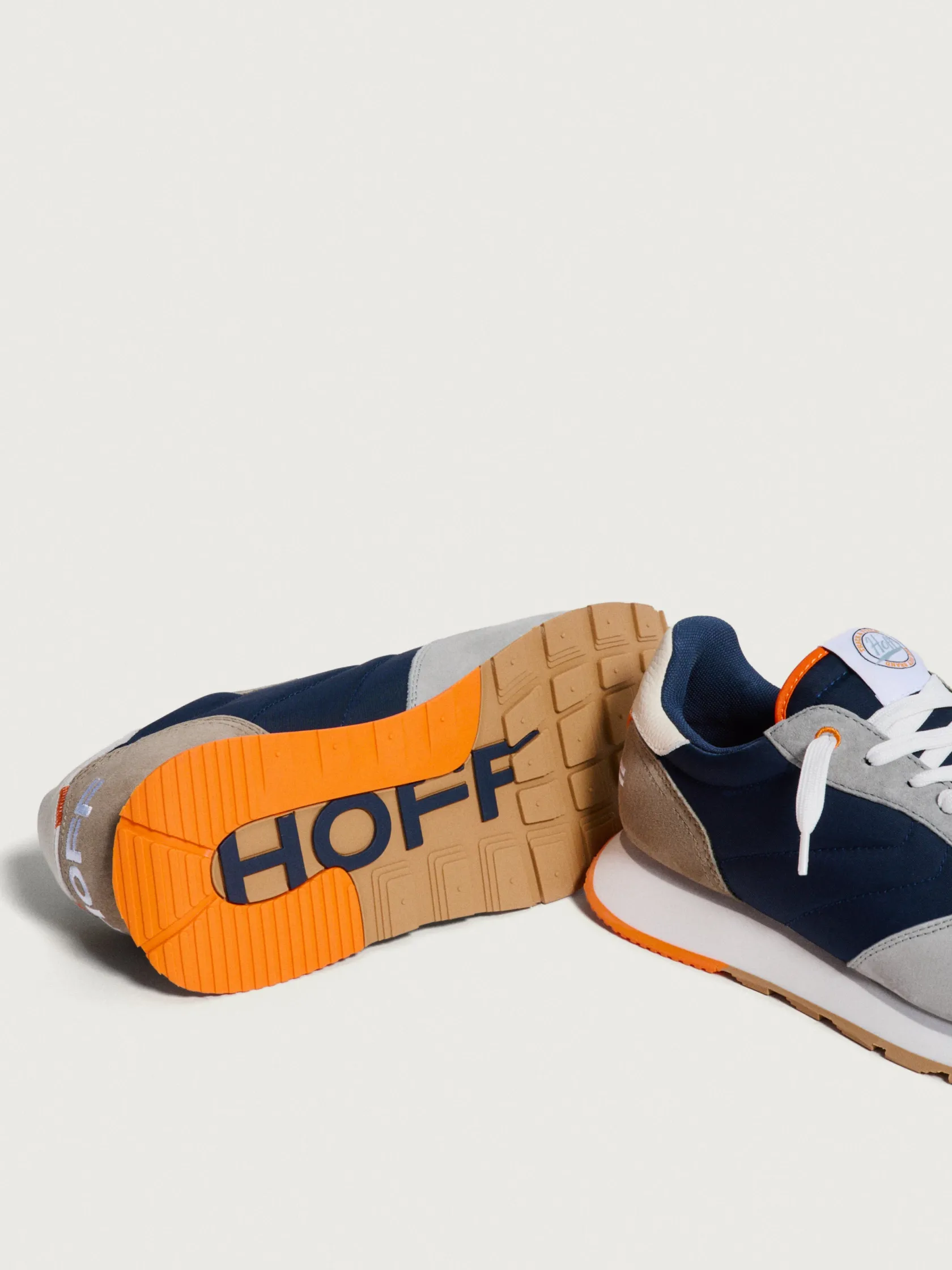 HOFF Track & Field^DELOS