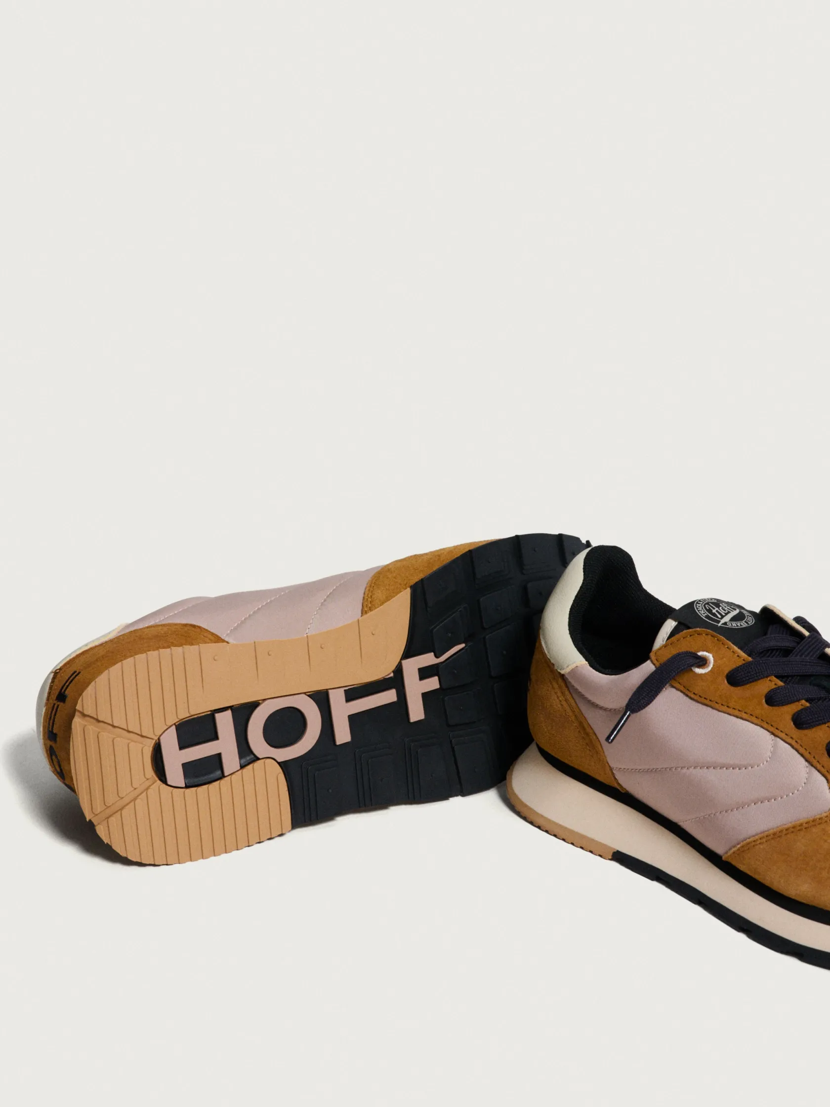 HOFF Track & Field^MEGARA