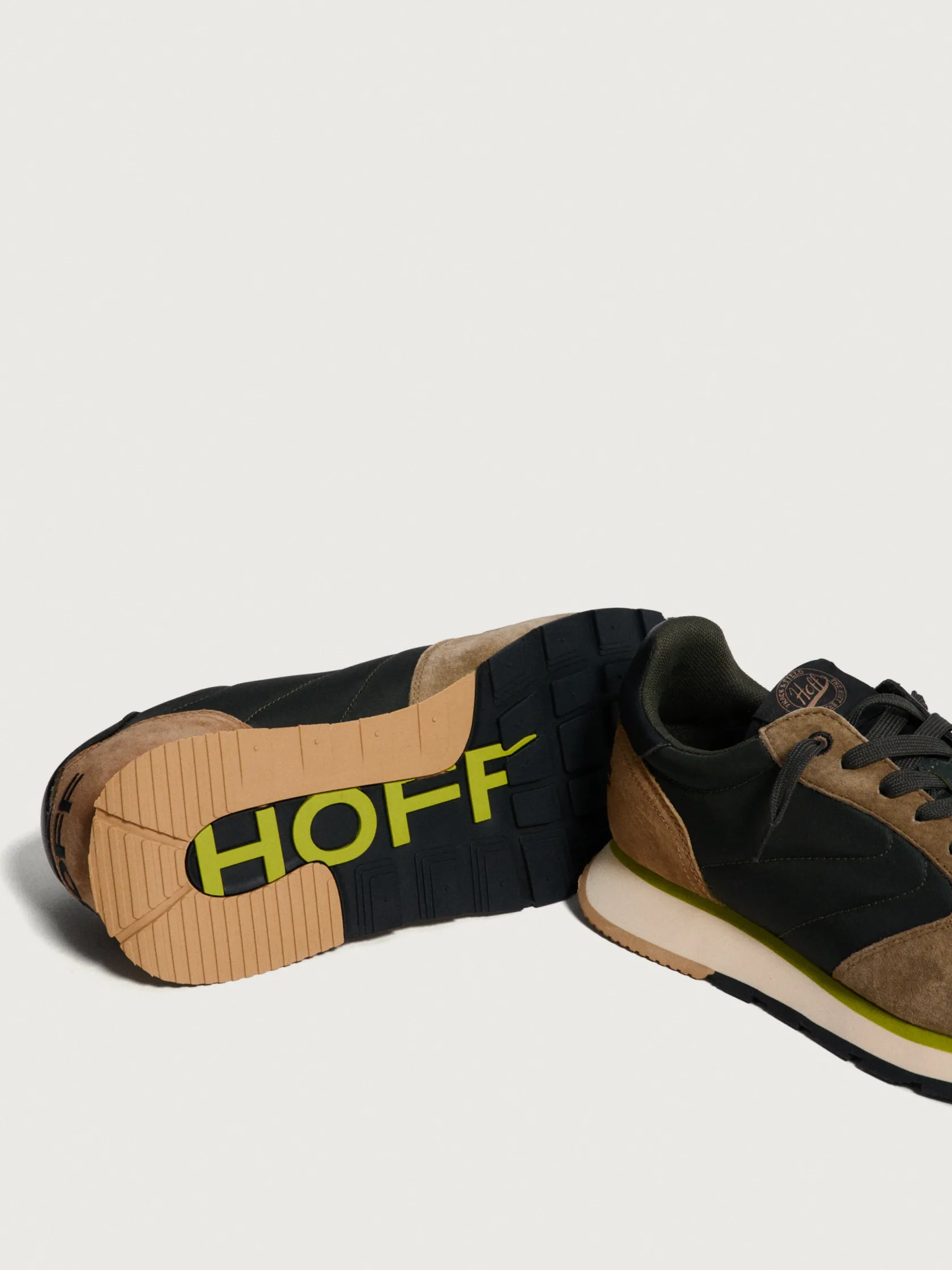 HOFF Track & Field^PELLA