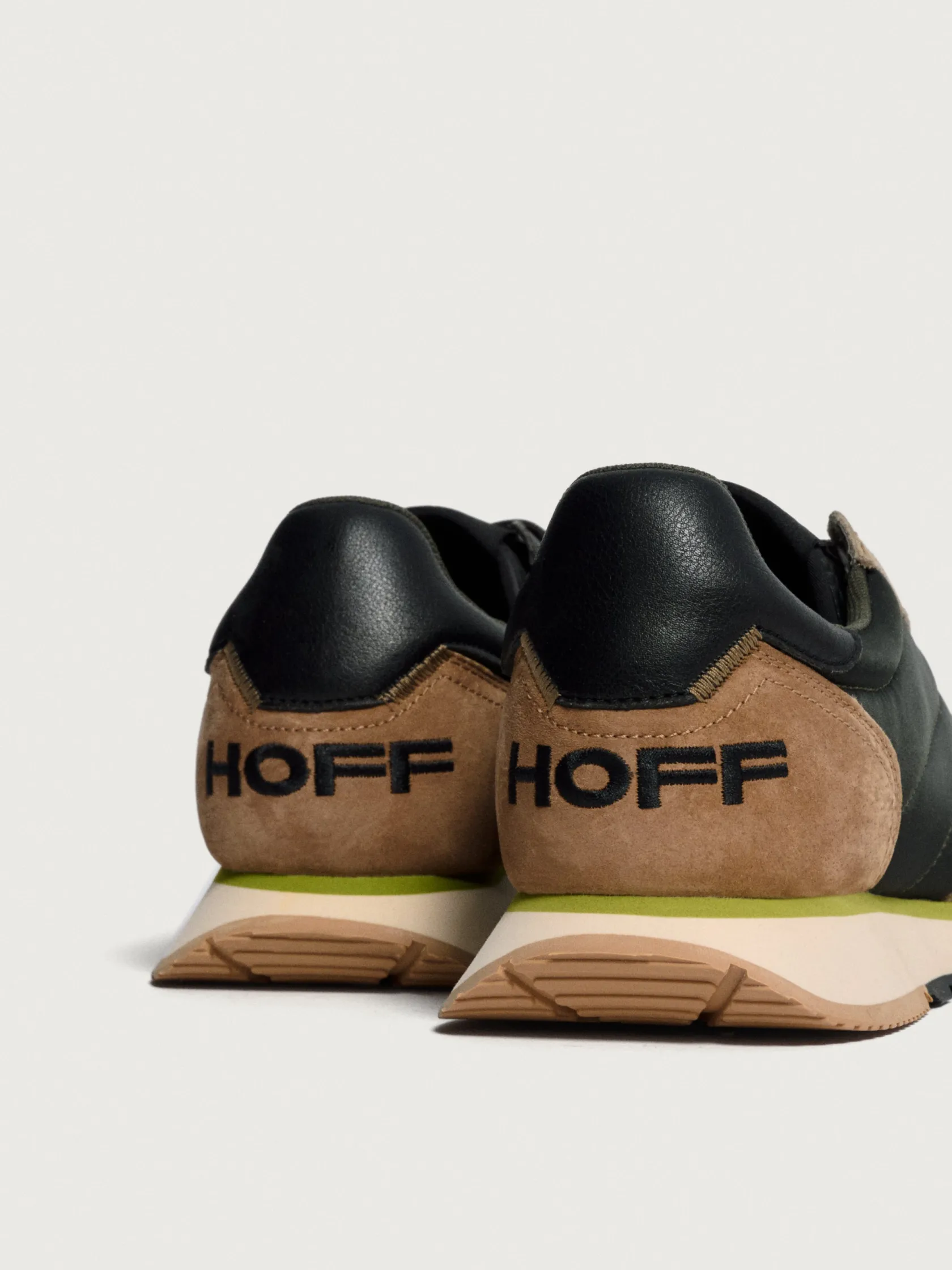 HOFF Track & Field^PELLA